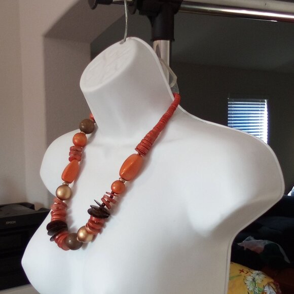 Women's  Vintage Trendy African Style Coral Necklace - Picture 5 of 10